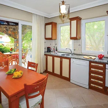 Sleeps 6 Air Con Wifi *